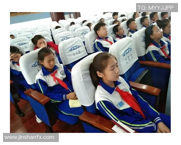 深圳羽毛球队心理素质引发热议球员表现与心理承受能力的深度探讨 深圳羽毛球队心理素质引发热议球员表现与心理承受能力的深度探讨