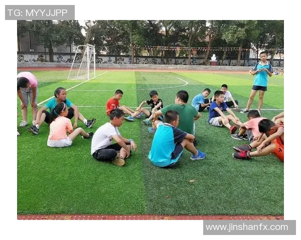 陈娜的足球人生：从绿茵场到人生舞台的深度对话与思考