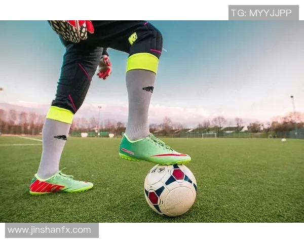 人形立板足球明星素材的创意设计与应用探索 人形立板足球明星素材的创意设计与应用探索